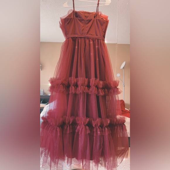 Elegant Burgundy Tulle ruffle dress NEW w/Tag - Picture 3 of 7